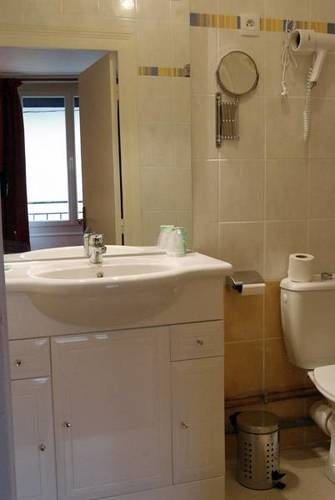 Hotel Le Renaissance Aurillac Zewnętrze zdjęcie
